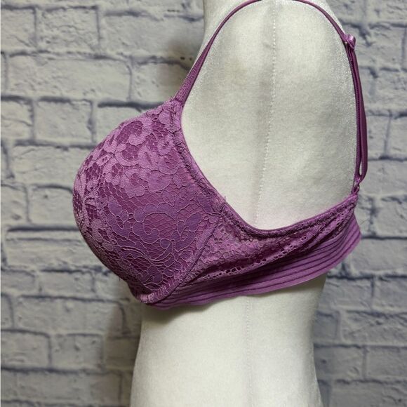 Victoria's Secret Very Sexy Push Up Pigeonnant Bra  Purple Lace  38 C - Picture 4 of 12